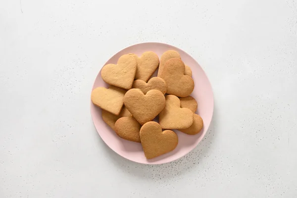 San Valentino biscotti a forma di cuore su sfondo bianco. — Foto Stock