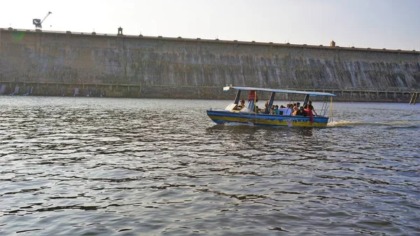 Mysore Karnataka Hindistan Şubat 2022 Krs Barajındaki Çeşme Veya Mayura — Stok fotoğraf