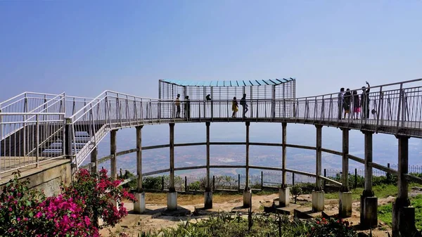 Toerist Genieten Van Een Prachtig Uitzicht Vanaf Top Van Nandi — Stockfoto