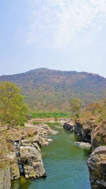 Hogenakkal 'ın güzel manzaraları, Tamilnadu, Hindistan. Bangalore City 'den 120 kilometre uzakta bir turistik yer. En iyi bir günlük piknik yeri.