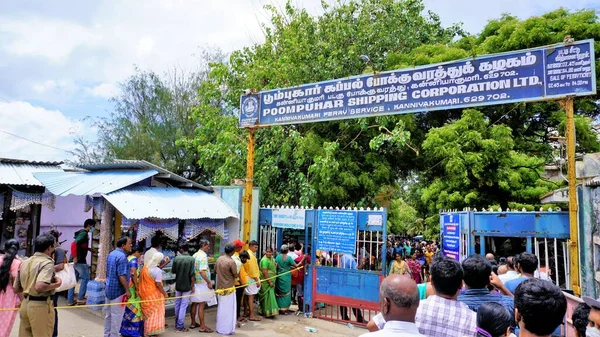 Kanyakumari Tamilnadu India Abril 2022 Los Turistas Esperan Largas Colas — Foto de Stock