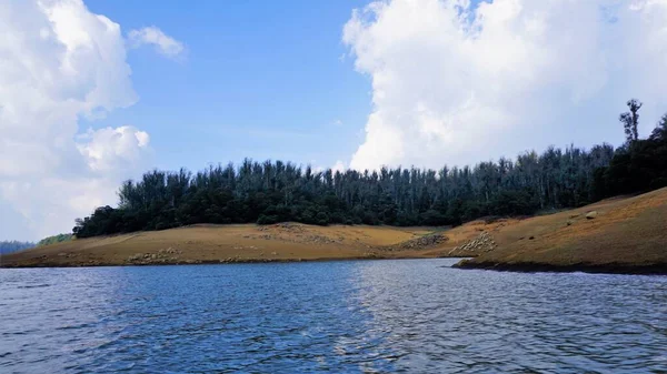 Bela Vista Lago Pykara Ooty Tamilnadu Cenário Impressionante Paisagens Céu — Fotografia de Stock