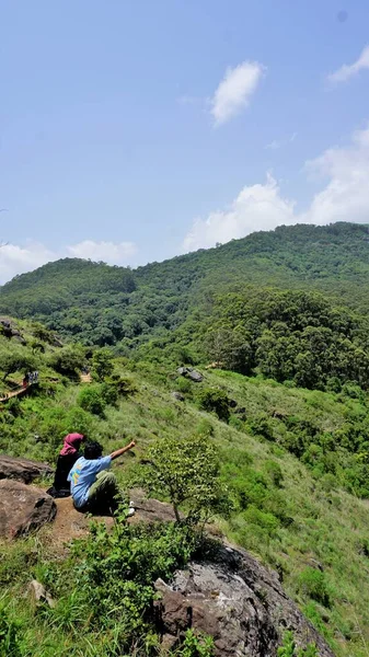 Ooty Tamilnadu Indien Juni 2022 Touristen Wandern Ooty Den Aussichtspunkt — Stockfoto