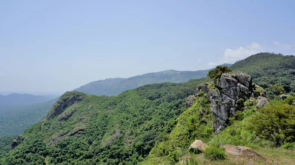 Beaux Paysages Ooty Montagnes Avec Couverture Verte Sur Les Rochers — Photo