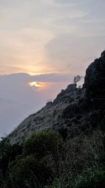 Beautiful Scenery Sunset Ooty Cloudy Misty Day Golden Hour Perfect — Fotografia de Stock