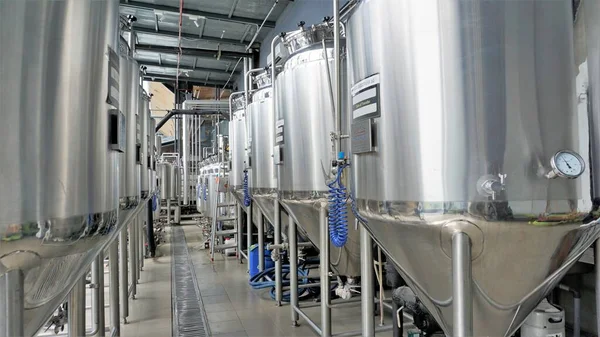 Row Shiny Metal Micro Brewery Tanks Fermentation Mash Vats Brewery — Stock Photo, Image