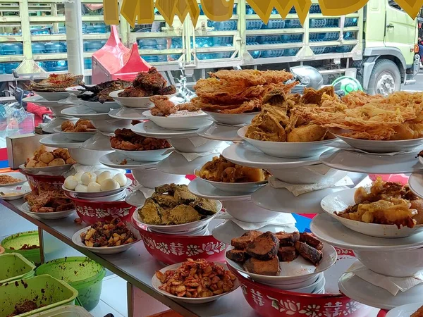 Traditional Minang Dishes Serve Plate Padang Restaurant — Stock Photo, Image