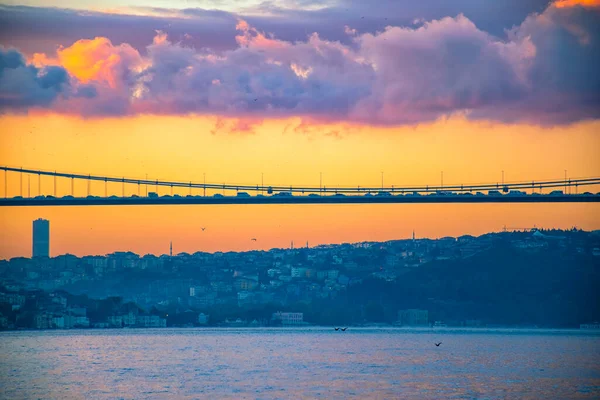 Blick Auf Die Fatih Sultan Mehmet Brücke Istanbul Sonnenuntergang Und — Stockfoto