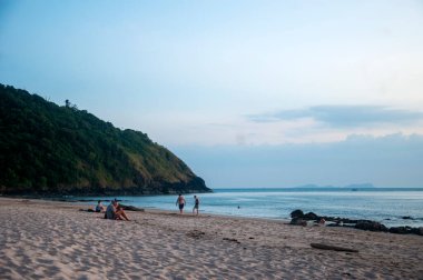 Lanta adasındaki güzel gün batımı, Krabi, Tayland