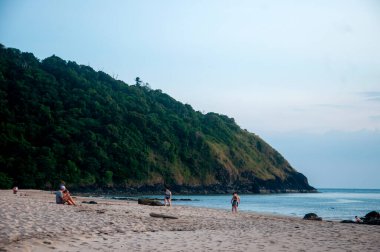 Lanta adasındaki güzel gün batımı, Krabi, Tayland
