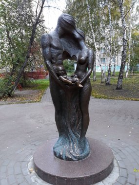 Tomsk 'taki anıt. Aile bağları.