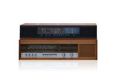 Ön görünüm eski güzel radyo beyaz arkaplan, kopyala boşluk