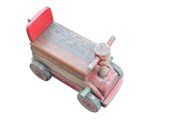 Üst görünüm beyaz arkaplanda eski tahta oyuncak, nesne, ahşap, kopyala boşluk