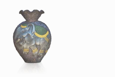 Di Clay 'i beyaz arkaplanda kesti, boşluğu kopyala