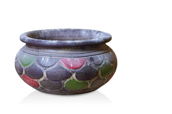 白い背景に古い紫と赤と緑の粘土鍋を表示 レトロ ヴィンテージ オブジェクト コピースペース — ストック写真