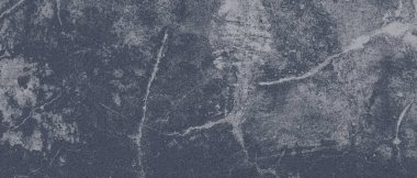 Eski duvarda fırça izleri