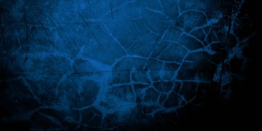 Arka plan için korkutucu koyu mavi çatlak duvar