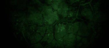 Arka plan için korkunç koyu yeşil sisli çatlak duvar