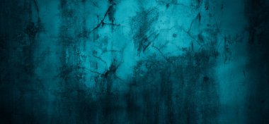 Mavi duvar arka planı. Koyu mavi duvarlar korkutucu. Çizilmiş mavi çimento