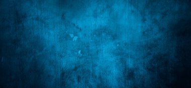 Mavi duvar arka planı. Koyu mavi duvarlar korkutucu. Çizilmiş mavi çimento