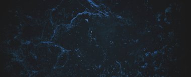 Grunge Donanması koyu mavi arka plan. Mavi duvar korkunç. Siyah ya da mavi çimento dokusu