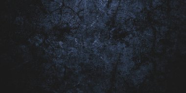 Korkunç çiziklerle dolu eski püskü beton duvarlar.