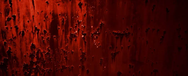红色卷曲墙纹理 深红色的黑色背景 可怕的水泥质感 — 图库照片