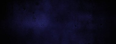 Arka plan için korkutucu renkli duvar dokusu. Koyu çimento ve füme poster..