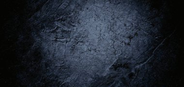 Korkunç karanlık duvar, arka plan için kirli çimento dokusu, çiziklerle dolu bir duvar.