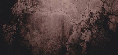 Duvar çiziklerle dolu. Arka plan için kirli çimento dokusu, korkutucu koyu duvar. Kara duvar.