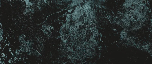 Duvar çiziklerle dolu. Arka plan için kirli çimento dokusu, korkutucu koyu duvar. Kara duvar.