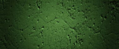 Panoramik arkaplan için yeşil duvar betonu. Tasarım için koyu çimento arkaplanı boş