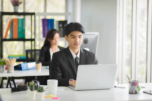 Business Asian Man Formal Manager Looking Suit Working Smiling Happy — Φωτογραφία Αρχείου