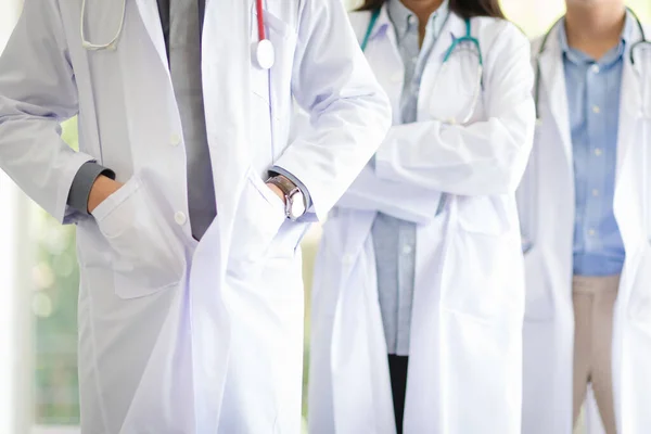 Group Asian Doctors Team Portrait White Lab Coat Professional Uniform — Stockfoto