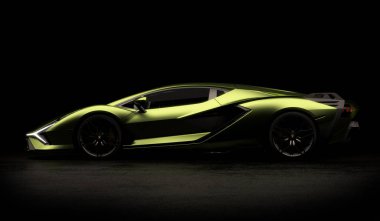 Almaty, Kazakistan - Ocak 10.2022: Lamborghini Sian FKP 63 spor araba koyu arka planda, 3D renkte