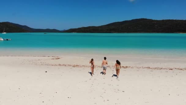 Beyaz Cennet Sahillerinde Beyaz Pazar Adalarında Queensland Avustralya Turkuaz Berrak — Stok video