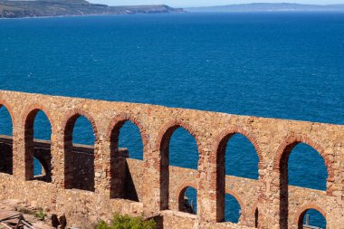 Nebida, Sardunya, İtalya, Avrupa 'daki Laveria Lamarmoa harabelerinin eski mimarisi