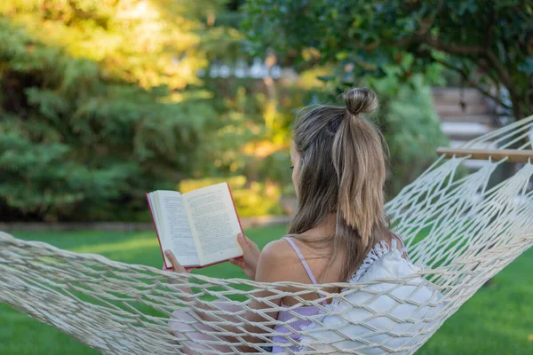 Back View Unrecognizable Woman Camping Hammock Reading Book Pleasure Activity — Stockfoto