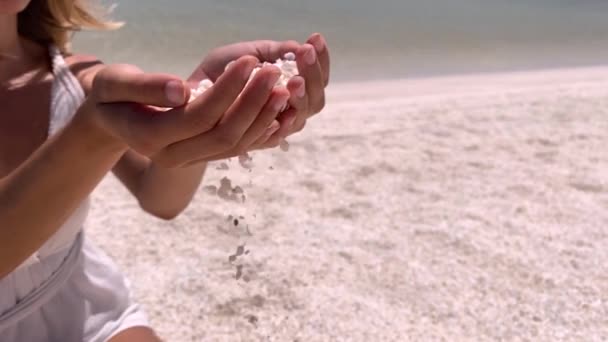 Close View Unrecognizable Young Woman Hands Tiny White Shells Shell — Stockvideo