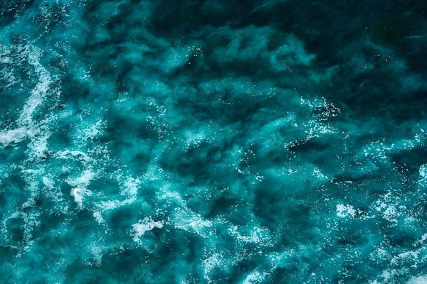 Вид Повітря Щоб Засипати Хвилі Піною Хвилі Моря Зустрічаються Один — стокове фото