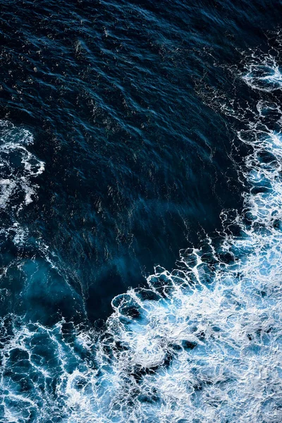 Вид Повітря Хвилі Океані Які Затоплюють Хвилі Блакитна Чиста Морська — стокове фото