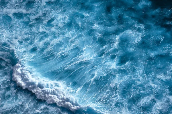 Vista Aerea Onde Ribollenti Con Schiuma Onde Del Mare Incontrano Immagine Stock