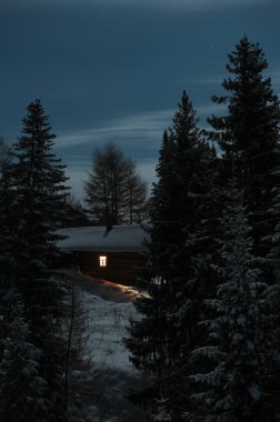 Gün batımında buz