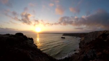 Sagres Portekiz 'de Plajda Zaman Hızı Günbatımı