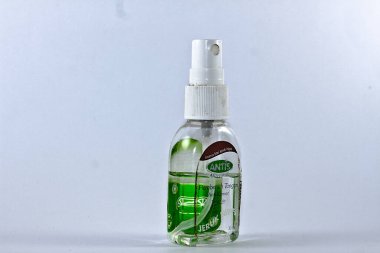 Anti-mikrop el dezenfektanı, covid 19.