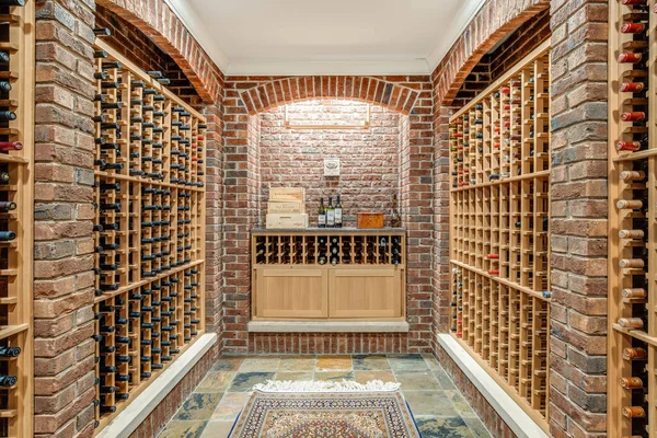 Chicago Usa Luty 2019 Duża Winiarnia Luksusowym Domu Ceglanymi Ścianami — Zdjęcie stockowe