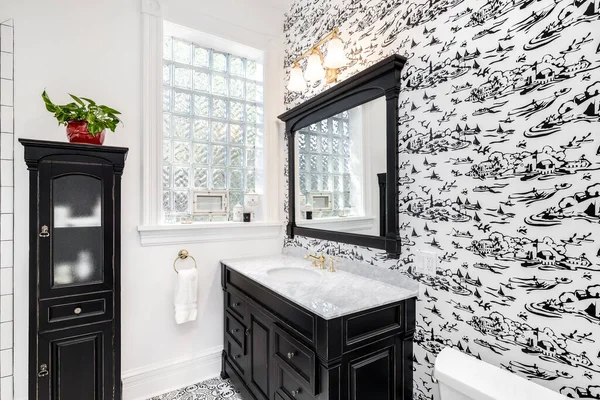 Chicago Usa Julio 2019 Baño Renovado Blanco Negro Con Papel — Foto de Stock