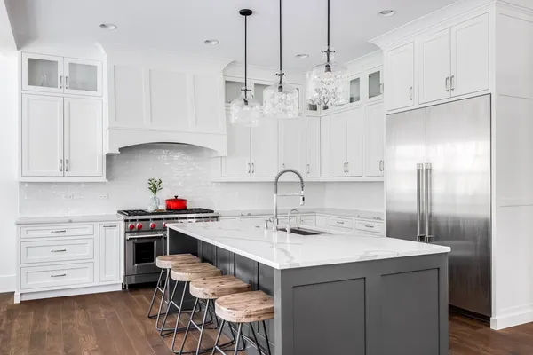 Elmhurst Usa May 2020 Large Luxury Kitchen White Granite Countertops — Stock Photo, Image
