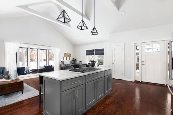 Elmhurst Usa January 2021 Modern Farmhouse Kitchen Large Grey Island — Stock Photo, Image