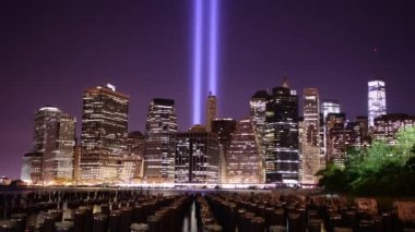 Manhattan Anma Günü gece lambaları 11 Eylül 'den 4K zaman ayarlı